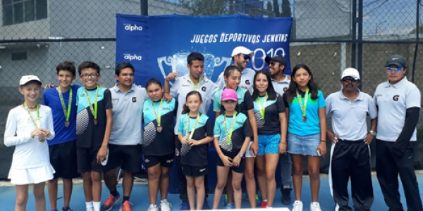 Con éxito se celebran los juegos deportivos Jenkins de Tenis