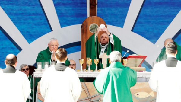 El Papa en Bari: elijamos el amor, aunque cueste