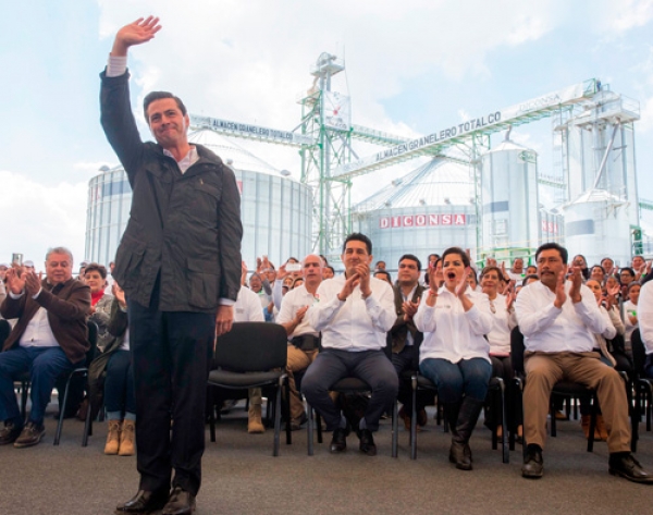 Inaugura Peña Nieto almacén granelero de DICONSA