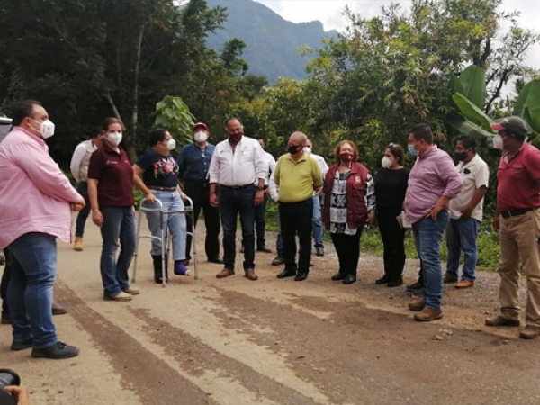 Continúa SEDIF apoyando a familias de la Sierra Norte afectadas por lluvias