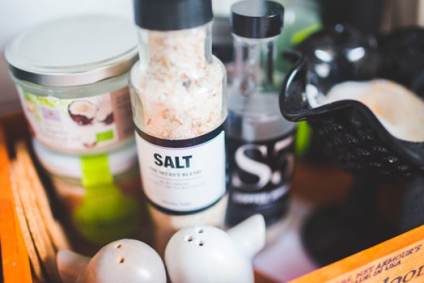 Cómo reducir la sal en tu alimentación
