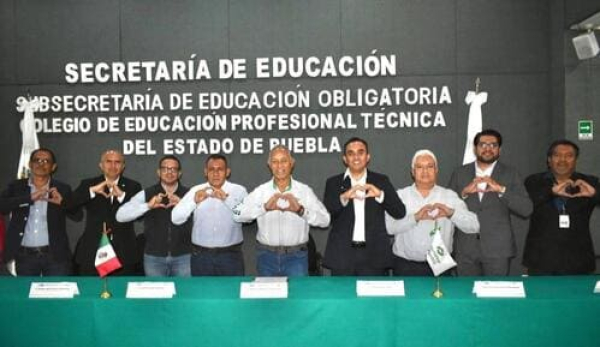 Conalep firma convenios para estudiantes