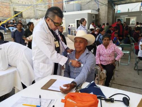 SEDIF beneficia a más de 900 personas en la Mixteca