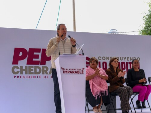 Ayuntamiento mejora alumbrado y servicios en Romero Vargas