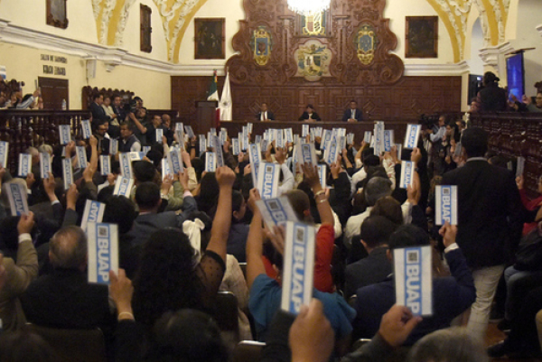 BUAP: Aprueba Consejo Universitario renovación de Rectoría