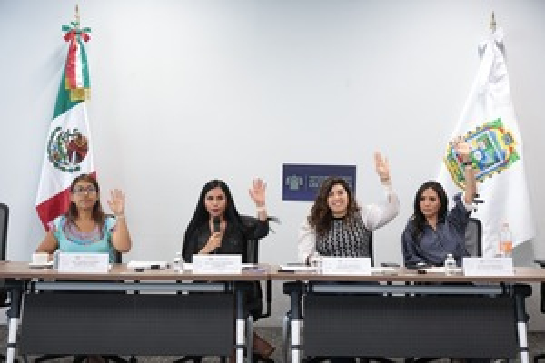 Aprueban paridad de género en municipios
