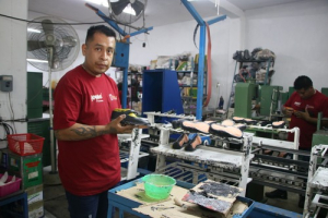 Puebla reduce pobreza laboral: SEDETRA