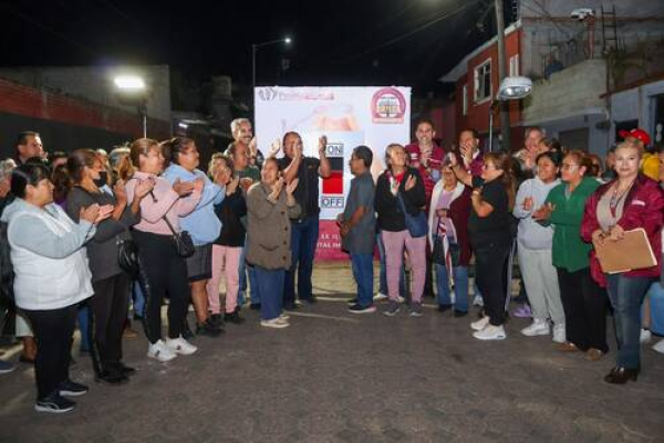 Modernizan luminarias en col. Revolución Mexicana