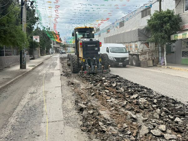 Rehabilitan tramo carretero Chalma - Acapa