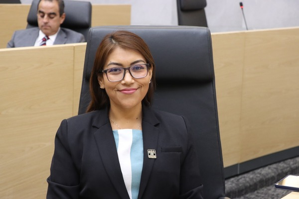 Más sanciones contra médicos sin certificación