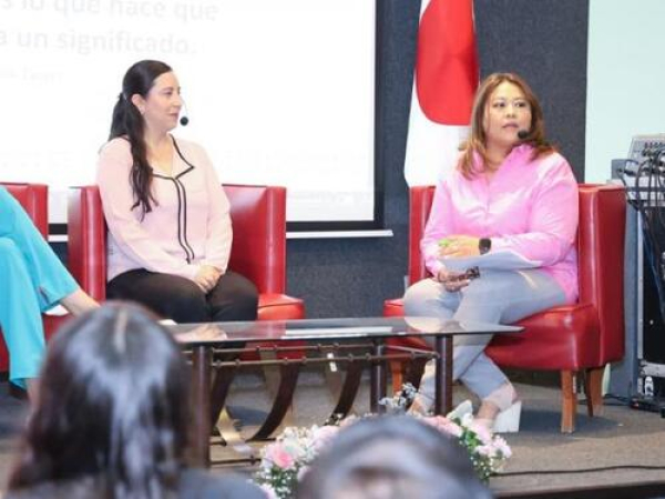Organizan SEDIF y SSa panel sobre cáncer de mama