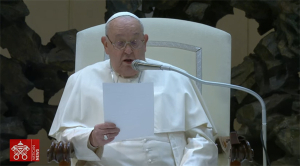 El Papa pide prevenir cualquier forma de abuso contra los niños