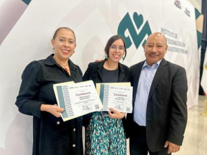 IPMP entrega constancias de capacitación docente