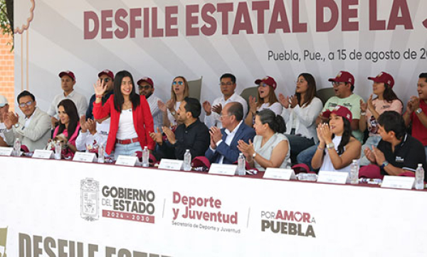 Se llevó a cabo el Desfile Estatal de la Juventud