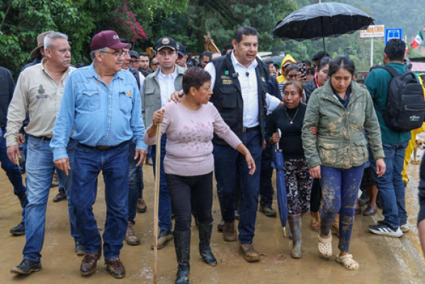 Se mantiene apoyo a afectados en la Sierra Norte