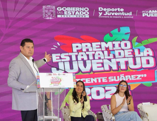 Entregan Premio Estatal de la Juventud 2026