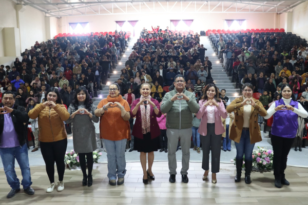 Jornada de servicos integrales para mujeres en Acajete