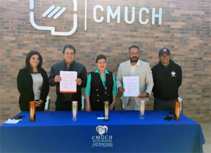 Firman convenio Asociación Poblana de Atletismo y el CMUCH