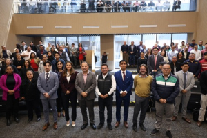 Congreso analiza la IA en la Posmodernidad