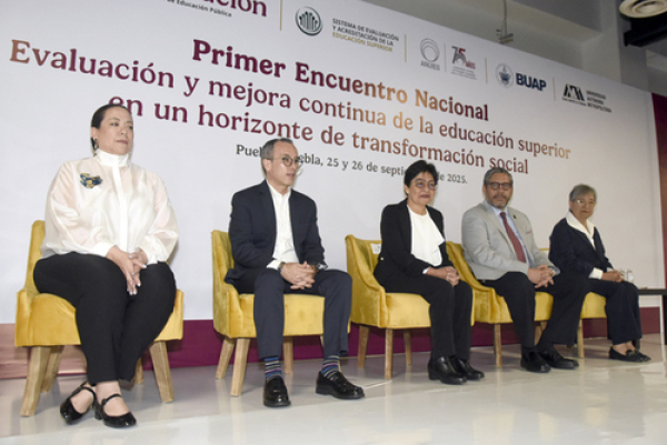BUAP impulsa la transformación educativa