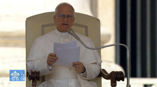 Ante tus heridas del corazón, Jesús se detiene, escucha y sana: Papa León XIV