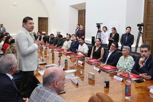 Reconocen a restaurantes distinguidos por guía Michelin