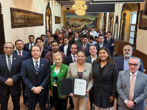 Fomentan política pública con liderazgo femenino