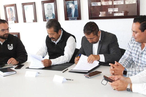UPAM y San José Chiapa firman convenio