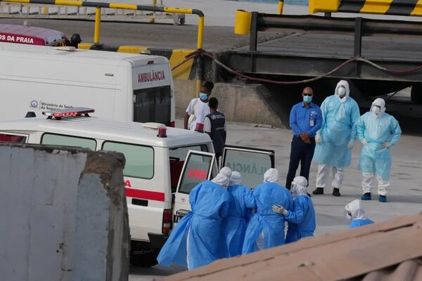 Pasajeros salen del MV Hondius por hantavirus