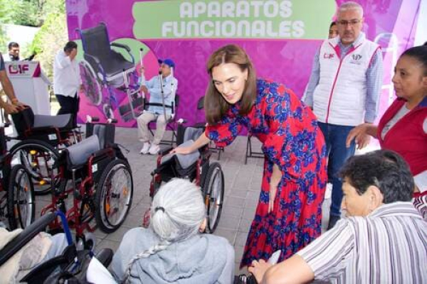 Ayuntamiento entrega apoya a familias con discapacidad