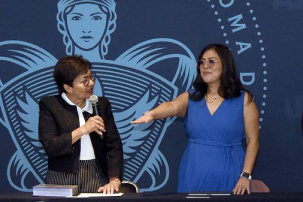 BUAP recibe a nueva directora de la FCC