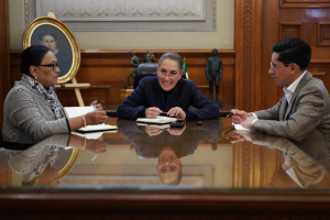 Presidenta Sheinbaum invita al papa Le&oacute;n XIV a M&eacute;xico