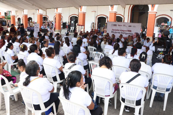 IPPI acerca servicios a mujeres de Xicotepec
