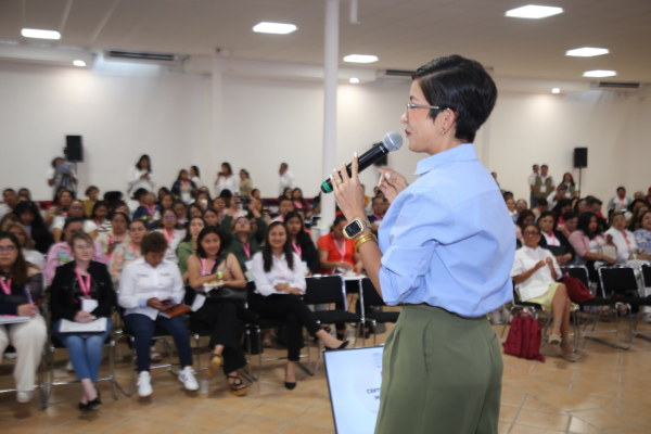 SEDIF presenta a Sistemas Municipales modelo de atención en salud mental