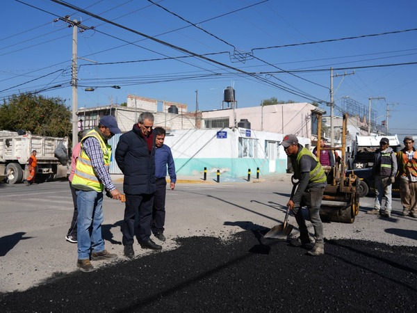 Supervisan bacheo en &Aacute;lamos Vista Hermosa