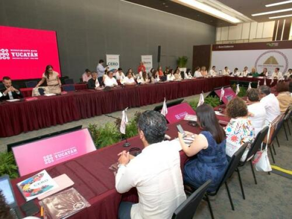 Puebla destaca en reuni&oacute;n nacional de contralores