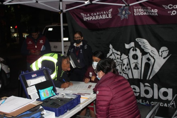 Alcohol&iacute;metro previene accidentes viales: Ayuntamiento