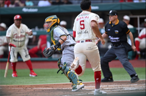 Diablos Rojos del México barren a Pericos