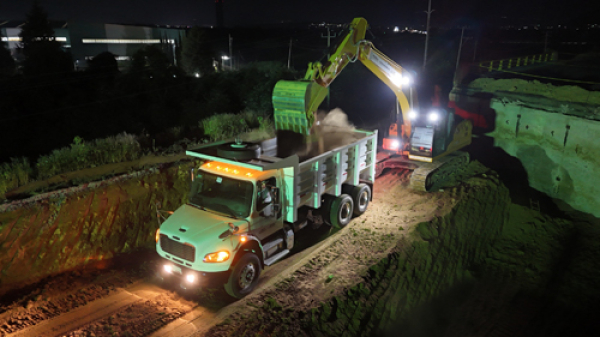 Trabaja Secretaría de Infraestructura en turnos diurnos y nocturnos
