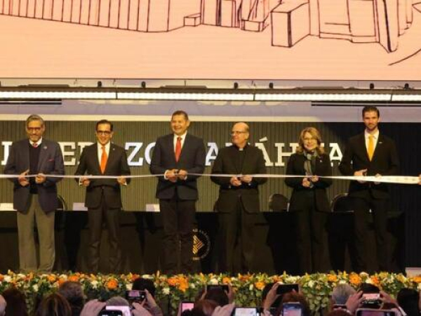 Inauguran edificio de la Universidad An&aacute;huac