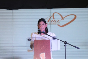 Lilia Tepole presenta 1er Informe Legislativo