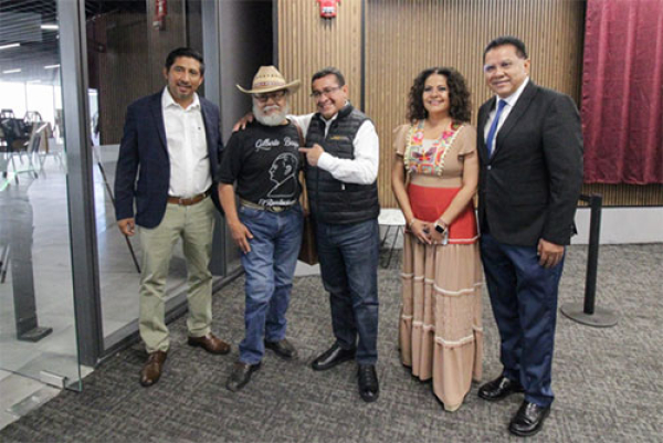 Sala Gilberto Bosques en el Congreso del Estado de Puebla