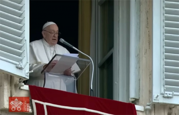 “El Señor, mientras nos lee dentro, nos quiere”: Papa Francisco