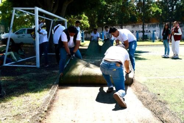 Rehabilitan cancha del Deportivo Xonaca II