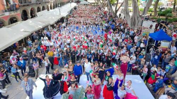 Puebla celebra fiestas patrias con activación física