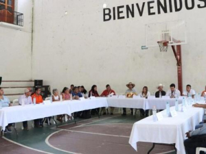 Puebla fortalece trabajo con pueblos originarios