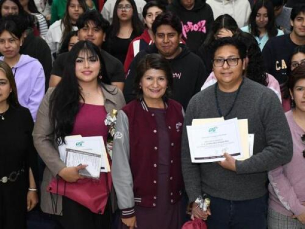 Prioriza UTH equidad e innovaci&oacute;n en la educaci&oacute;n