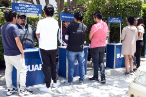 Módulos de Atención a estudiantes son instalados en la BUAP