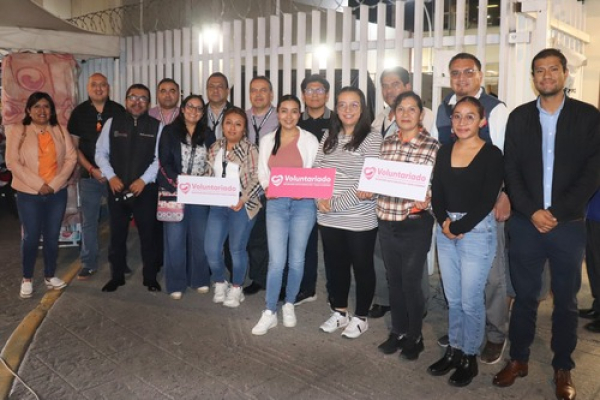 Voluntariado ayuda a familias en IMSS San José
