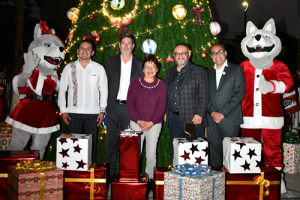 BUAP: Área de la Salud enciende la navidad
